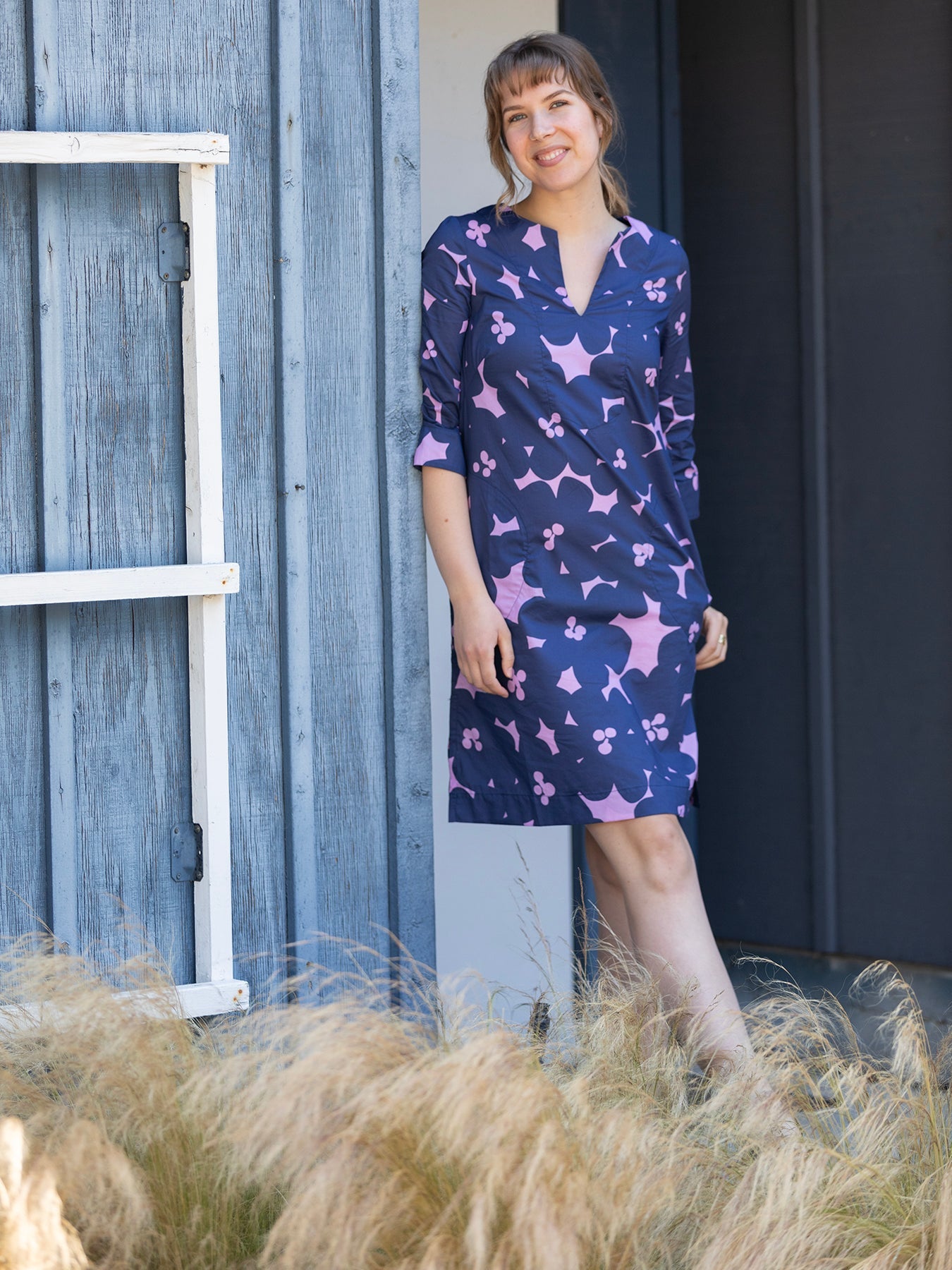 ELLIE dress Jumbo Blooms Lilac & Navy - Lesley Evers-Dress-Jumbo blooms-Navy